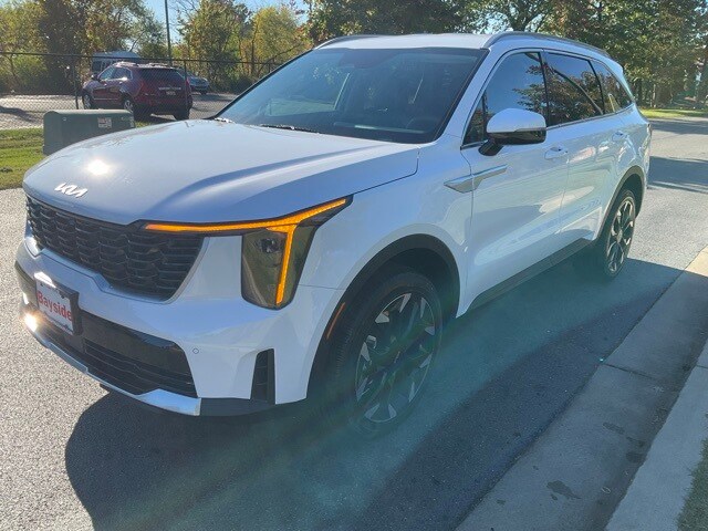 2026 Kia Sorento EX photo 4