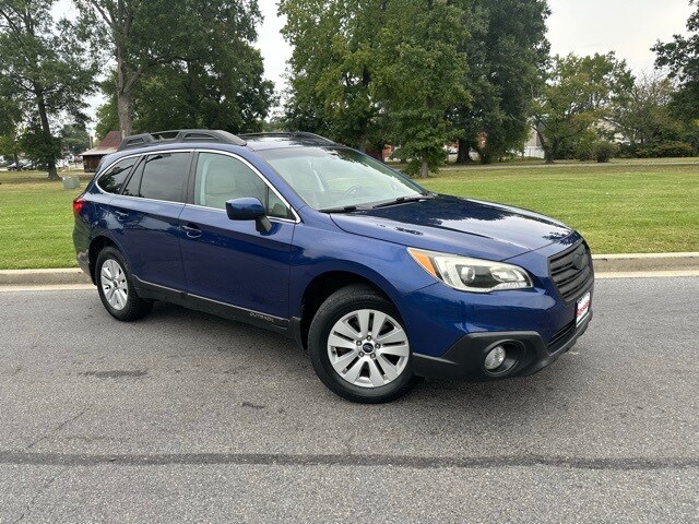 2016 Subaru Outback 2.5i Premium photo 2