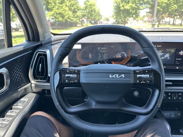 2026 Kia Sorento LX - Photo 41