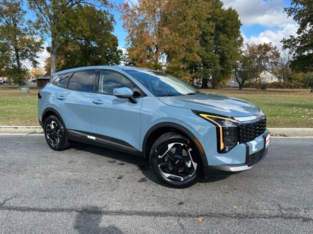 New 2026 Kia Sportage Hybrid S SUV