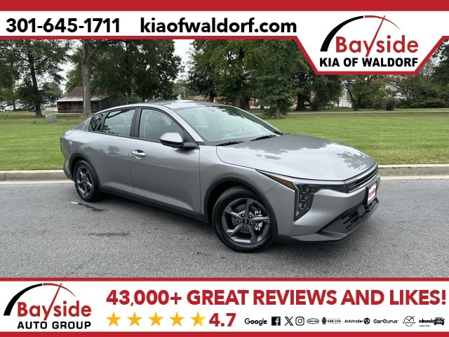 2025 Kia K4 LXS's photo