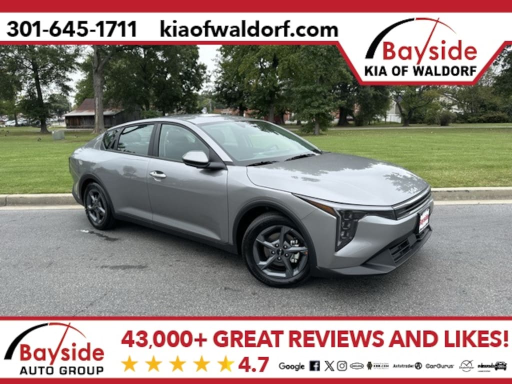 New 2025 Kia K4 LXS Sedan