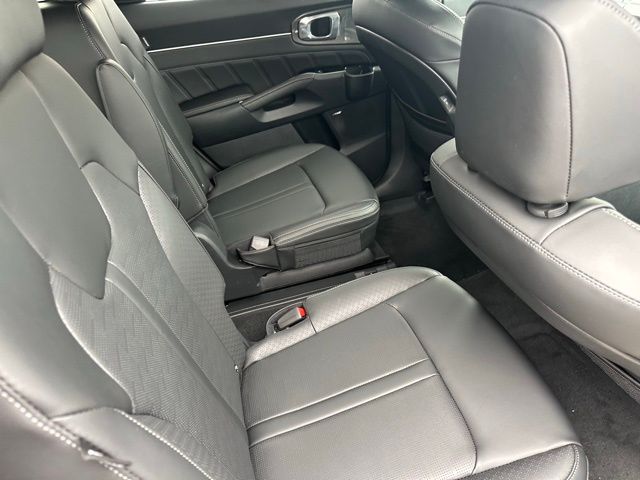2026 Kia Sorento SX - Photo 23