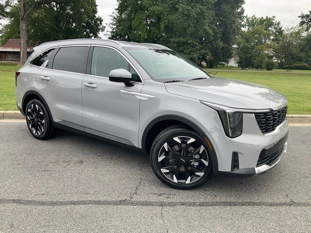 2026 Kia Sorento EX photo 2
