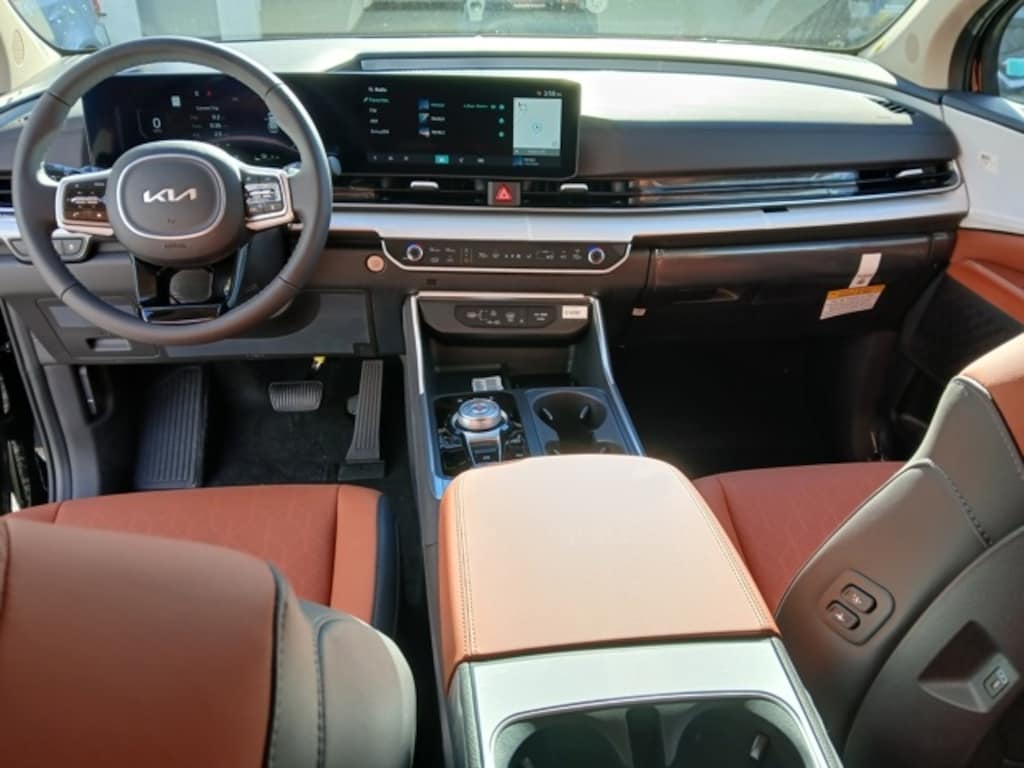 New 2026 Kia Carnival Hybrid SX Minivan/Van