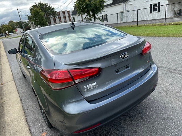 2018 Kia Forte S photo 11