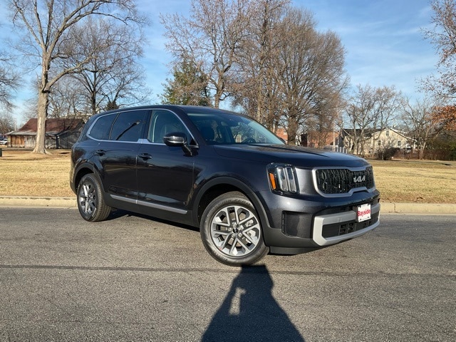 2025 Kia Telluride LX's photo