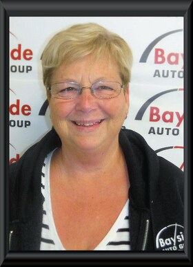 Staff member Ann Meechie from ID_1d5704fc6b9d