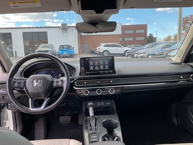 2024 Honda Civic Touring photo 3