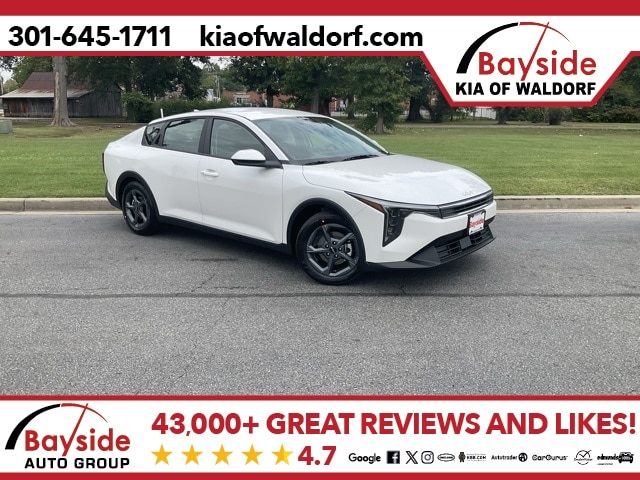 2025 Kia K4 LXS's photo