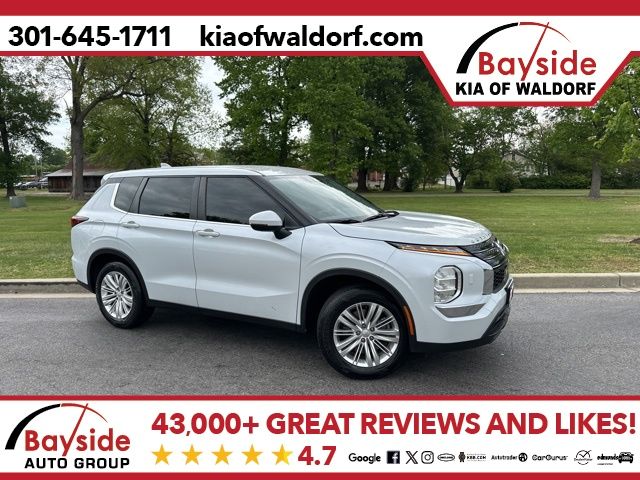 2023 Mitsubishi Outlander ES