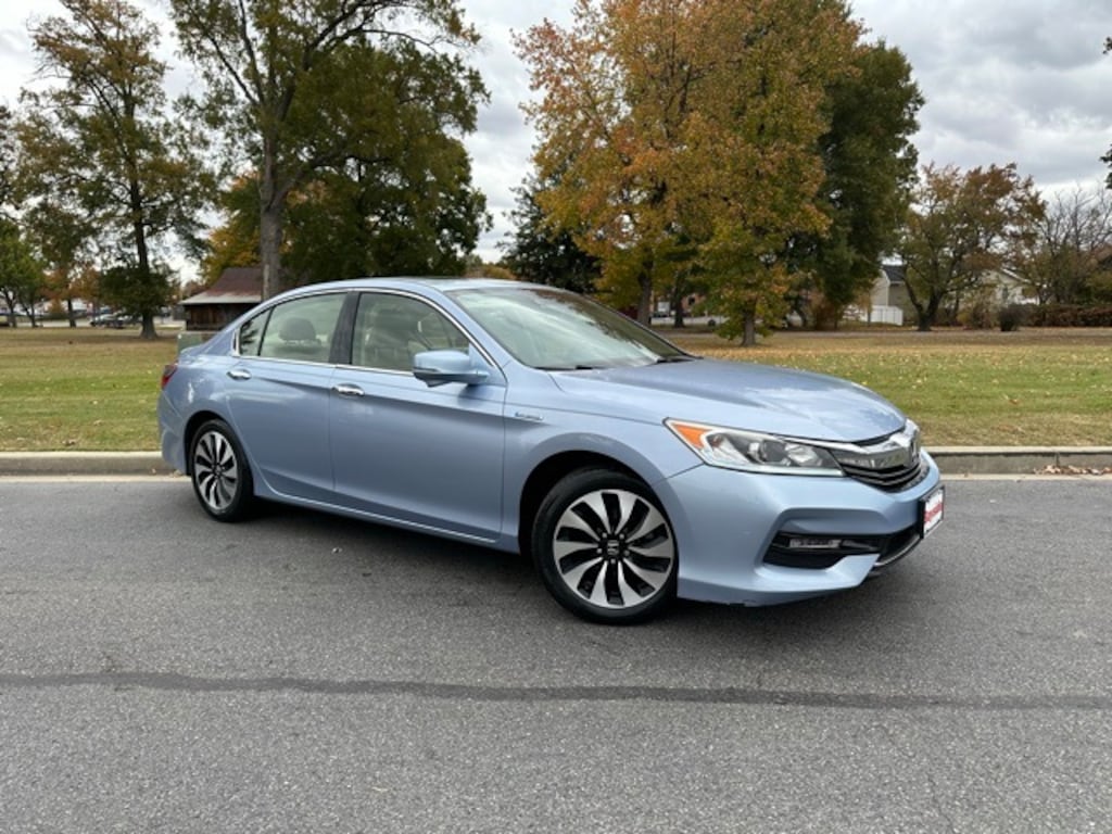 Used 2017 Honda Accord Hybrid EX-L Sedan
