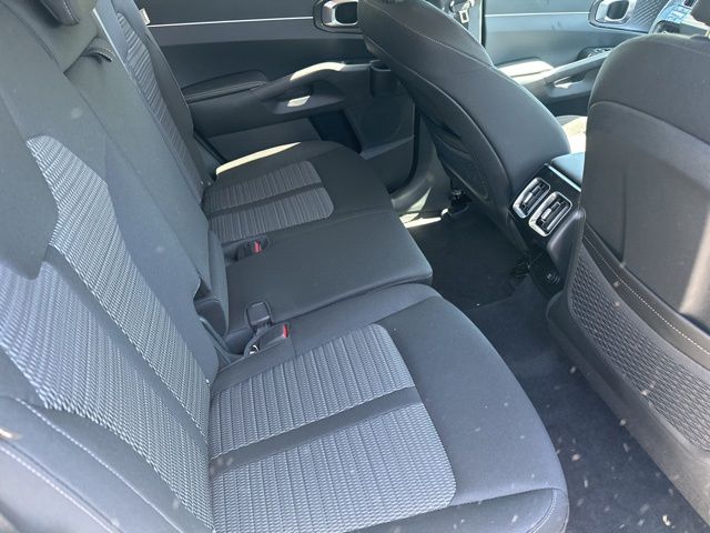 2026 Kia Sorento LX - Photo 22