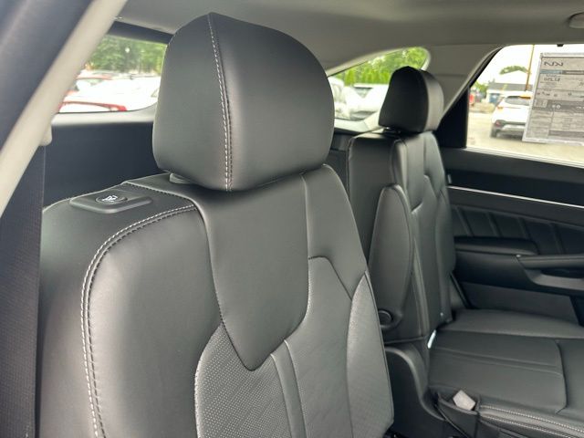 2026 Kia Sorento SX - Photo 22