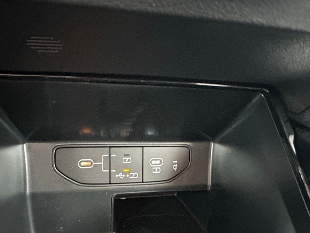 2026 Kia Sorento SX - Photo 34
