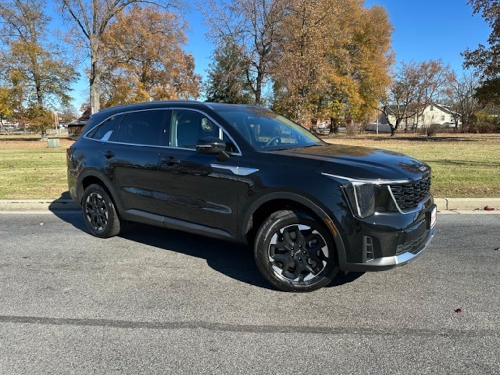 New 2026 Kia Sorento S SUV