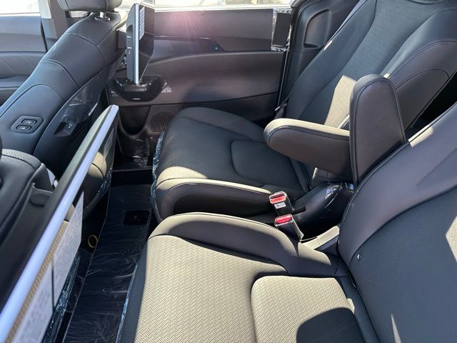 2026 Kia Carnival SX Prestige - Photo 16