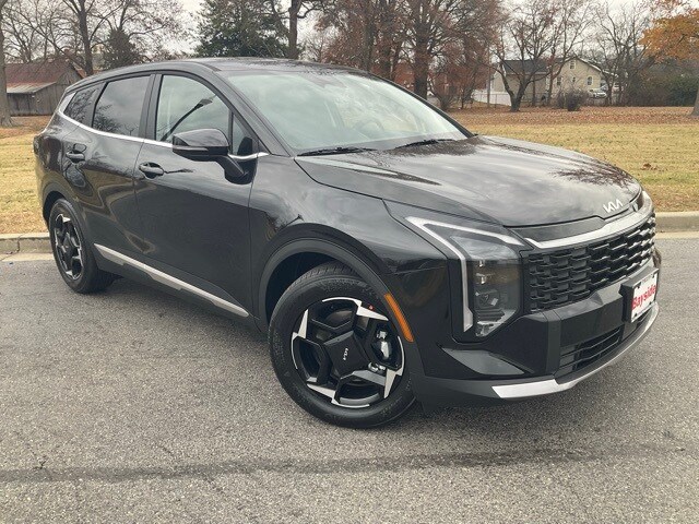 2026 Kia Sportage EX photo 2