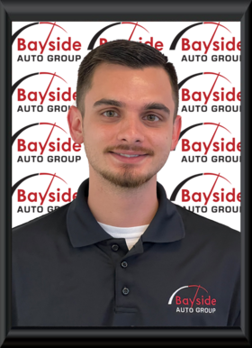 Staff member Henry Bacon from ID_1d5704fc6b9d