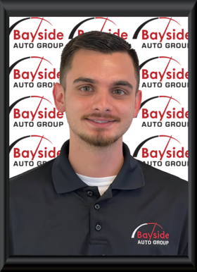 Staff member Henry Bacon from ID_1d5704fc6b9d
