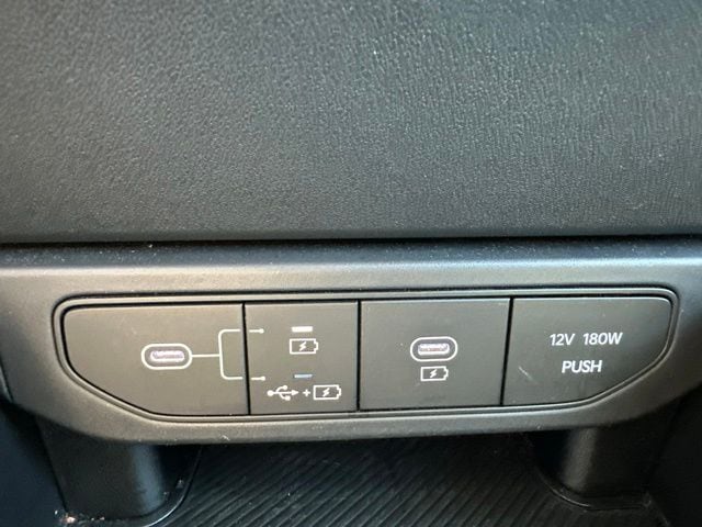 2025 Kia K4 LXS - Photo 33