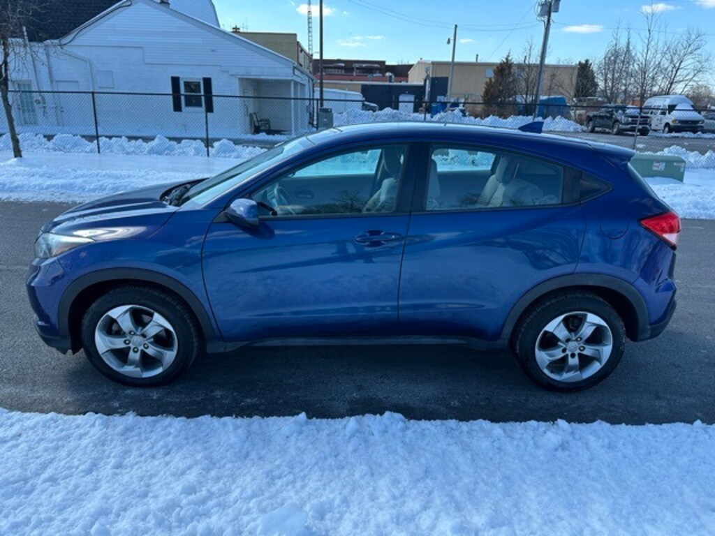 Used 2017 Honda HR-V LX AWD SUV