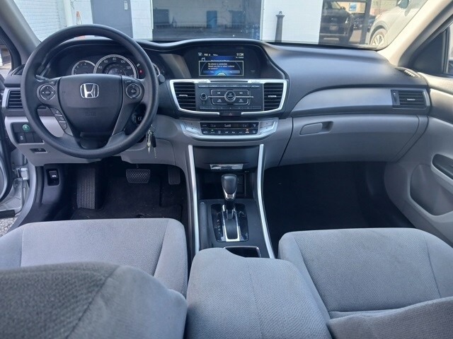 2013 Honda Accord LX photo 3