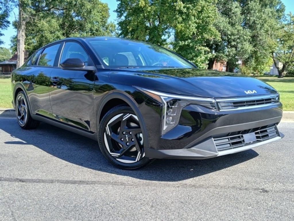 New 2025 Kia K4 EX Sedan