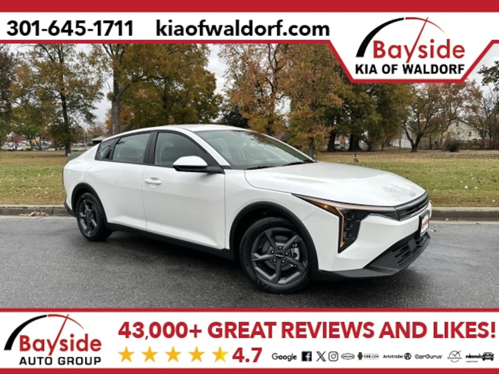 New 2025 Kia K4 LXS Sedan