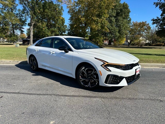 2026 Kia K5 GT-Line photo 2
