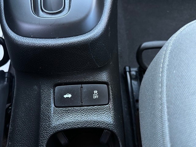 2019 Chevrolet Sonic LS photo 12