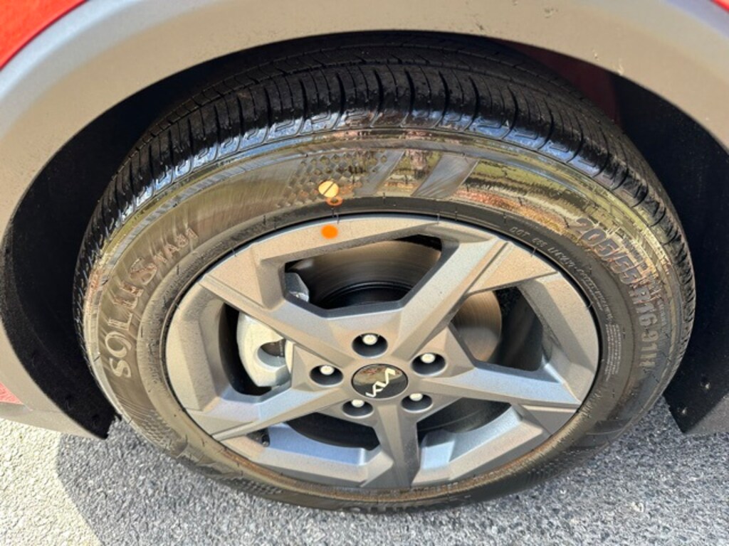 New 2025 Kia K4 LXS Sedan