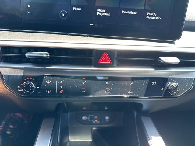 2026 Kia Sorento LX - Photo 36