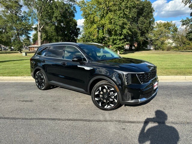 2026 Kia Sorento EX photo 2
