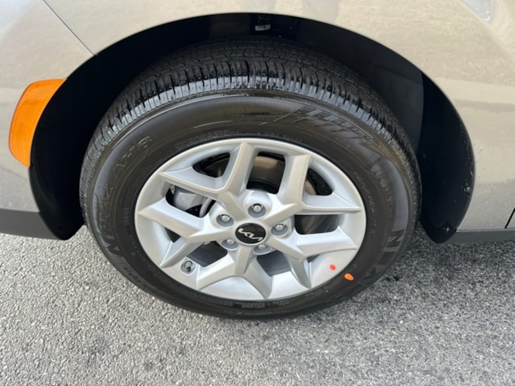 Used 2025 Kia Soul LX Hatchback