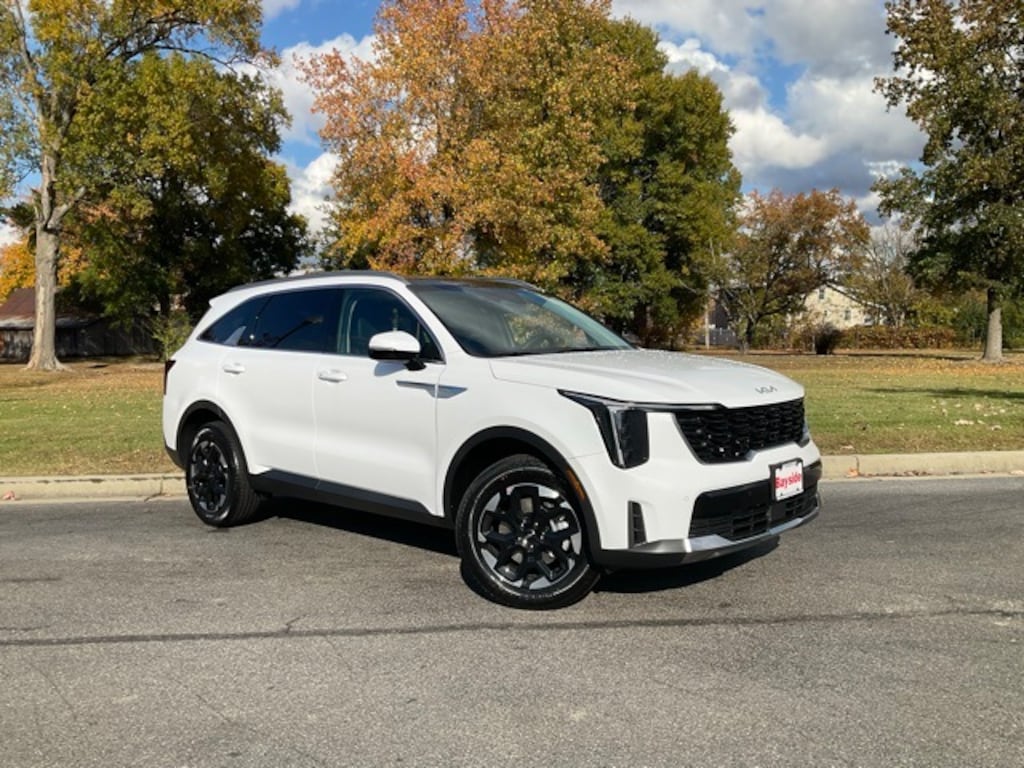 New 2026 Kia Sorento S SUV