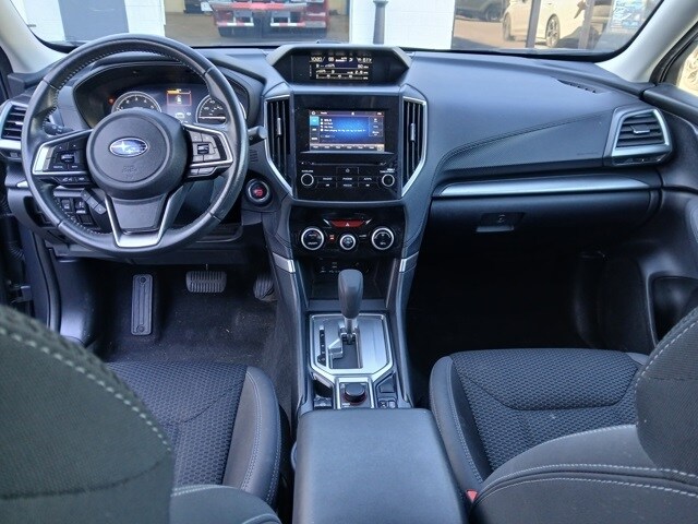 2022 Subaru Forester Premium photo 2