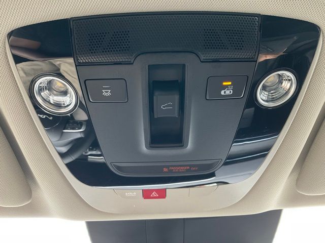 2025 Kia K5 EX - Photo 39