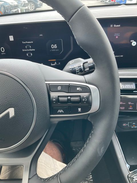 2025 Kia K5 EX - Photo 42