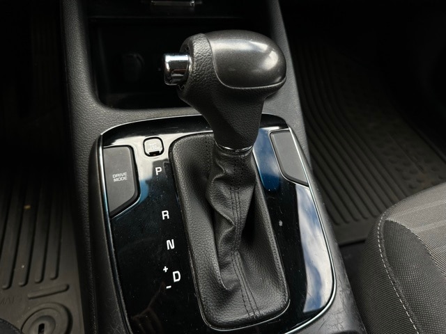 2018 Kia Forte S photo 24