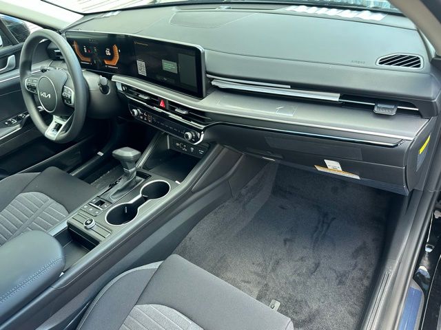 2026 Kia K5 LXS - Photo 44