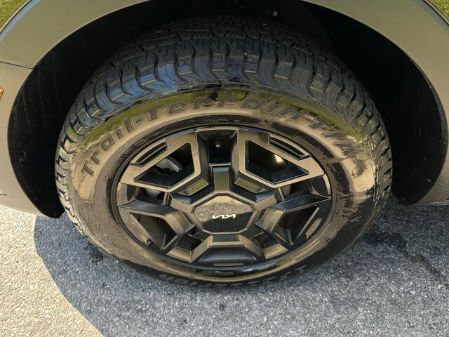 2024 Kia Sorento X-Pro SX Prestige photo 2
