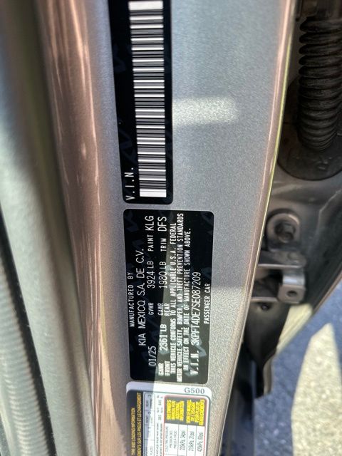2025 Kia K4 LXS - Photo 28