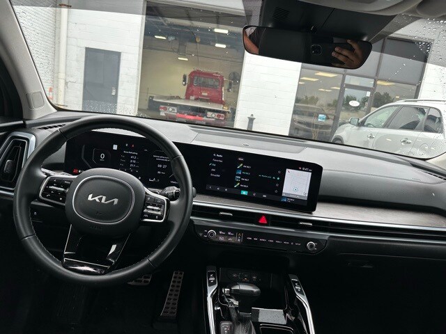 2025 Kia Sorento X-Line SX photo 3
