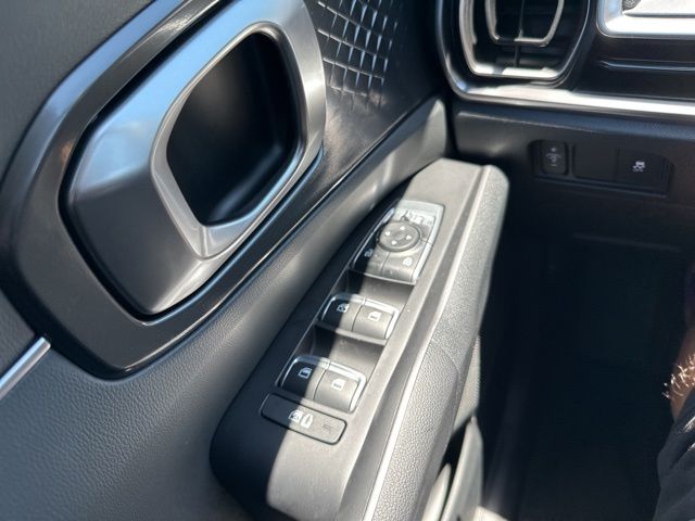 2026 Kia Sorento LX - Photo 42