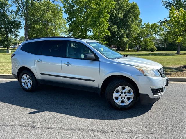 Used 2015 Chevrolet Traverse LS with VIN 1GNKRFED1FJ343438 for sale in Waldorf, MD