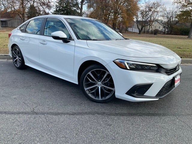 2024 Honda Civic Touring photo 2