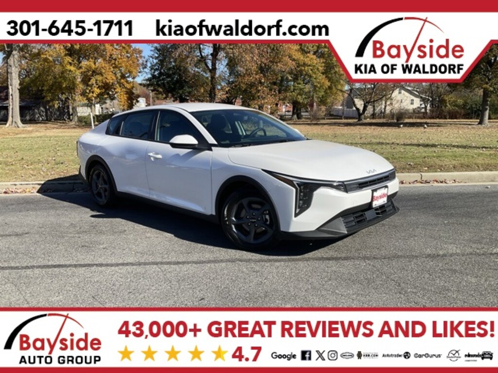 New 2025 Kia K4 LXS Sedan