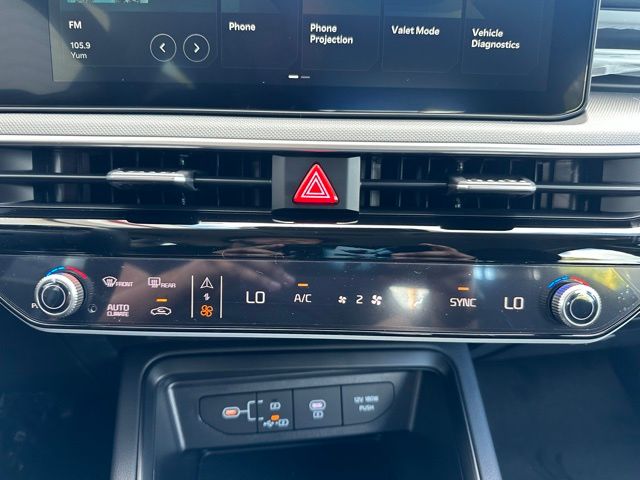 2026 Kia K5 LXS - Photo 24