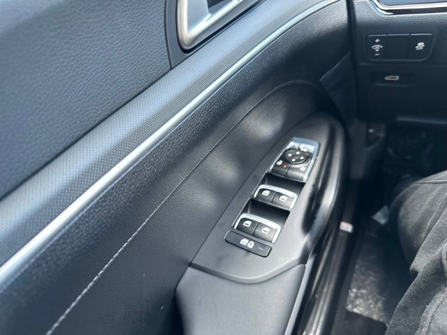 2026 Kia K5 LXS - Photo 30